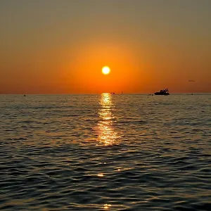 Elegance Sea View In Orbi City ***** باتومي